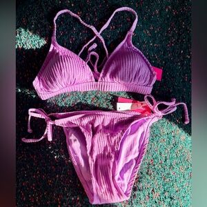 ‼️RARE‼️🎸XHILERATION🎸🔥NWT🔥Light Sparkly Lavender Ribbed Bikini— S Bottons/ M Top